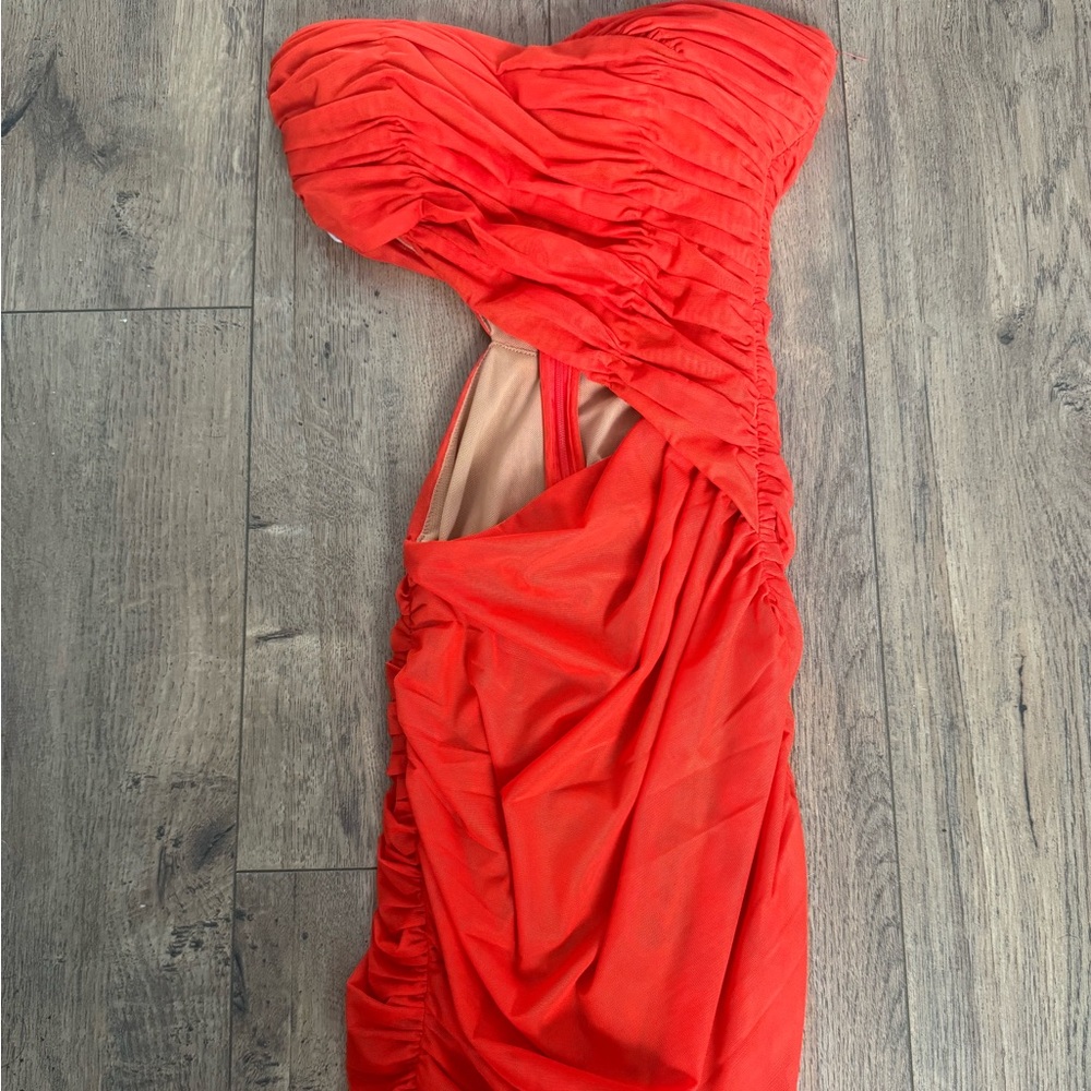 Chic One-Shoulder Red Dress